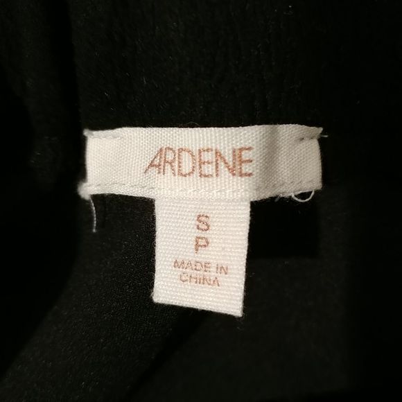 Ardene vegan suede paper bag mini skirt black size small - Picture 5 of 6